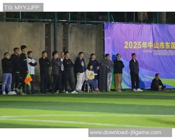 连云杯足球盛宴开启激情对决展现青春风采与团队精神的完美结合